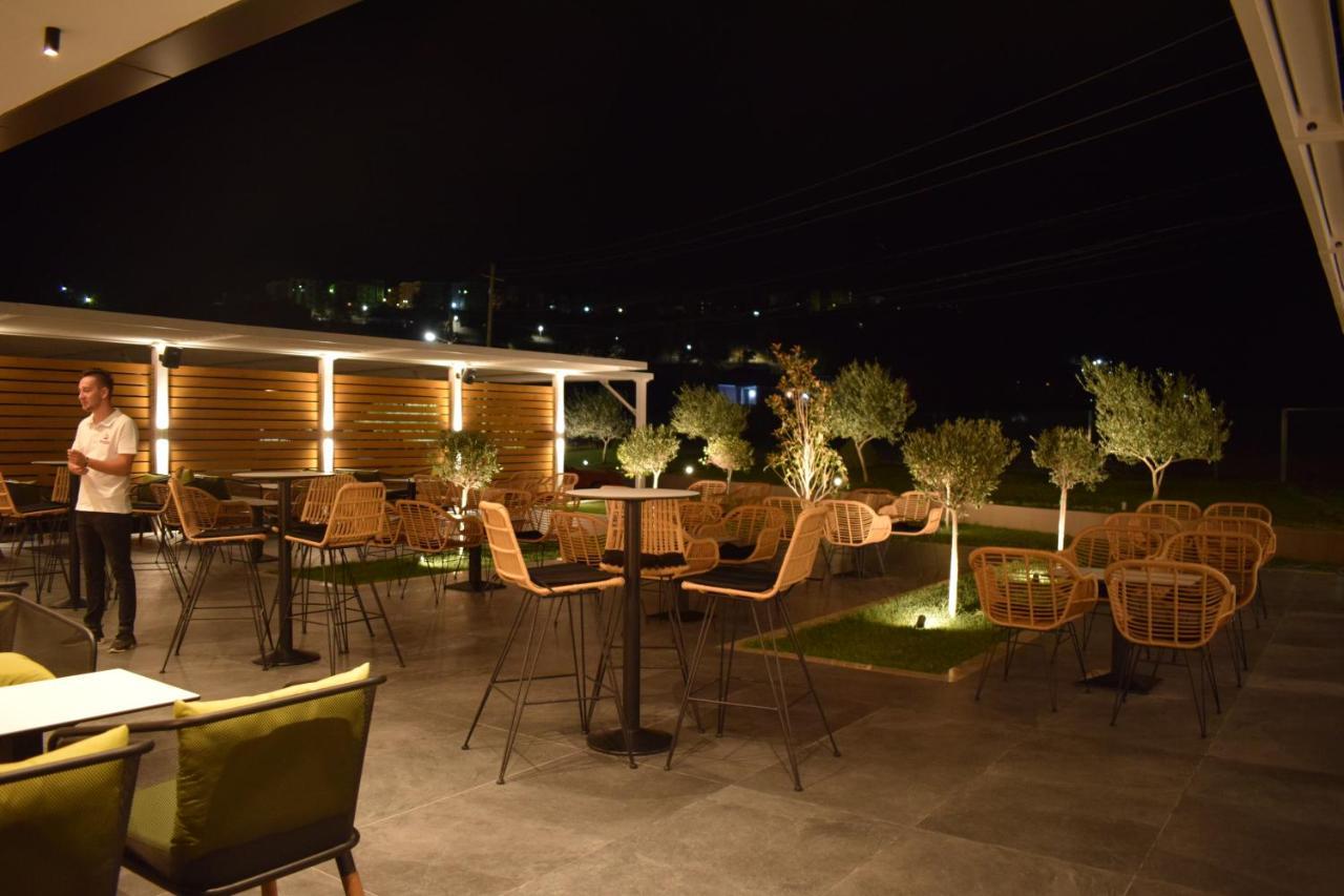 Bluepoint Hotel Tepelene Экстерьер фото