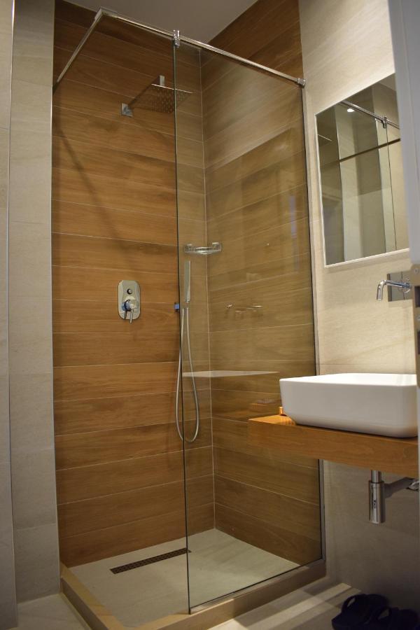 Bluepoint Hotel Tepelene Экстерьер фото